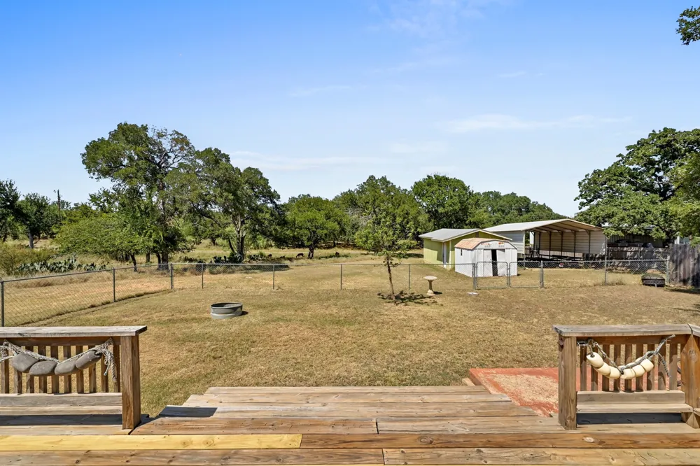 135 E Hickory Drive Granite Shoals, TX 78654