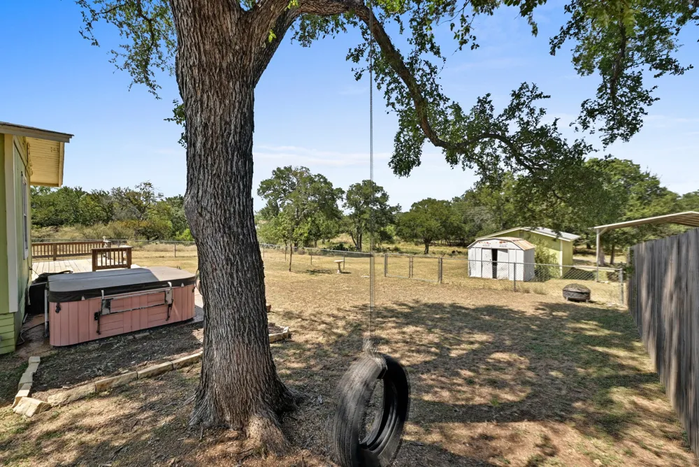 135 E Hickory Drive Granite Shoals, TX 78654