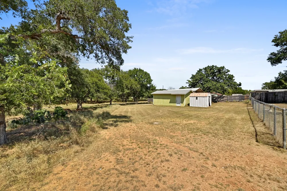 135 E Hickory Drive Granite Shoals, TX 78654