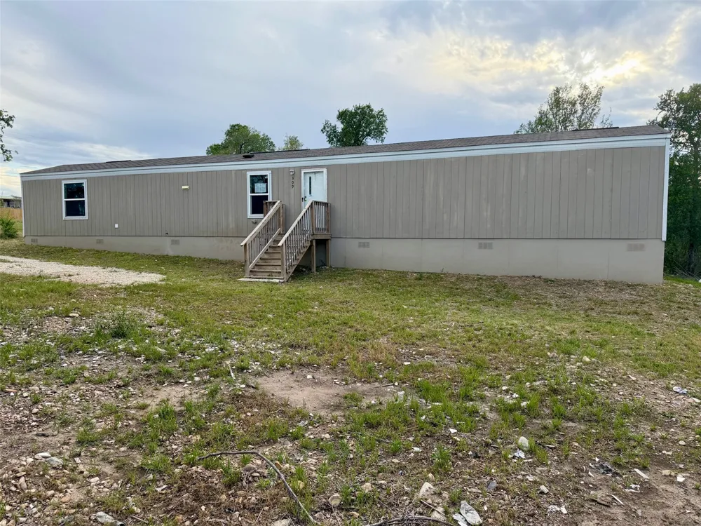 309 Oak Arbor Trail Del Valle, TX 78617