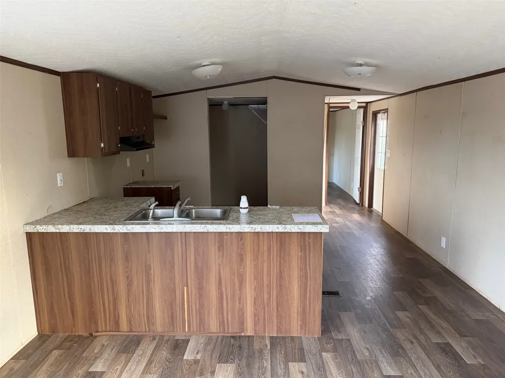 309 Oak Arbor Trail Del Valle, TX 78617