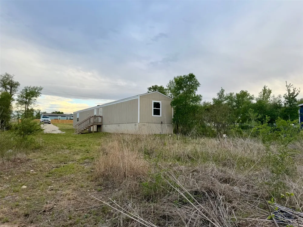 309 Oak Arbor Trail Del Valle, TX 78617