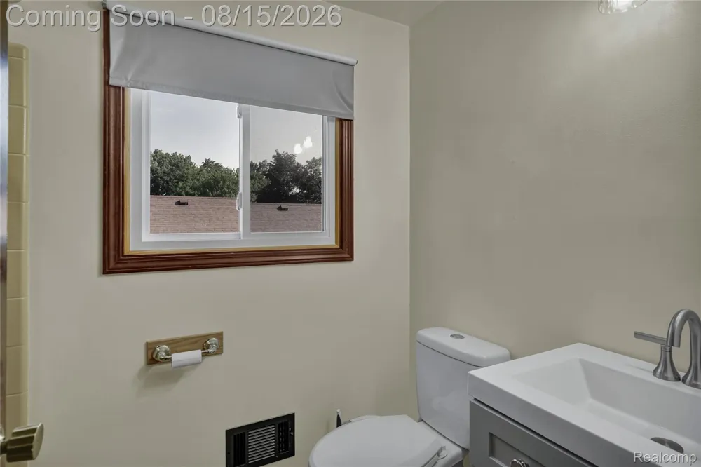 54359 Algonquin Drive Shelby Charter Township, MI 48315