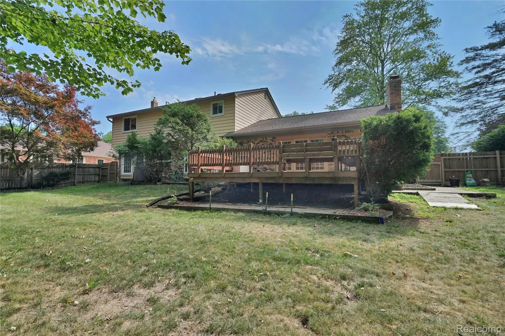 54359 Algonquin Drive Shelby Charter Township, MI 48315