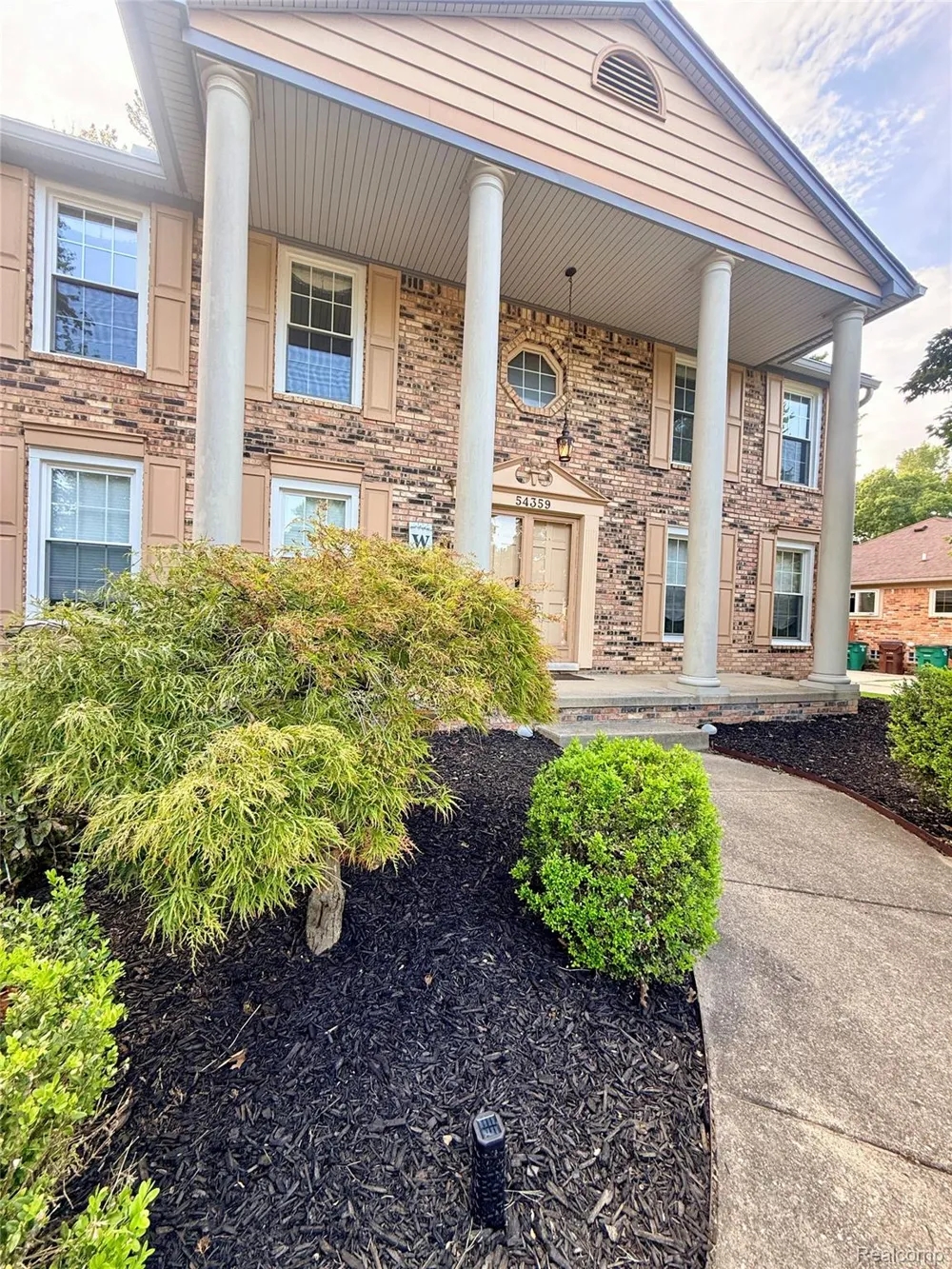 54359 Algonquin Drive Shelby Charter Township, MI 48315