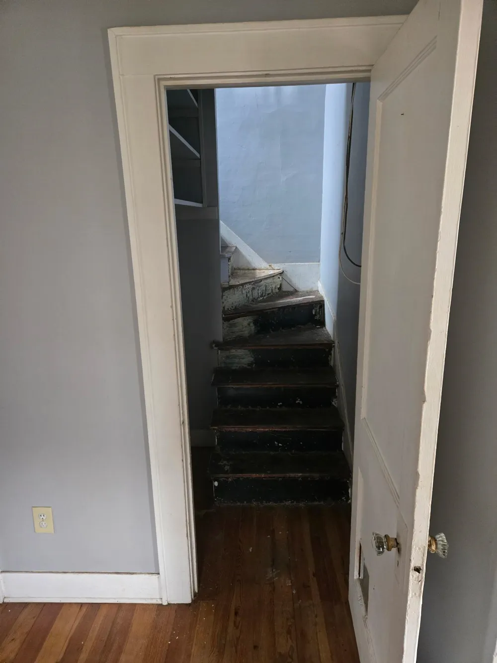1817 Maplewood Avenue Lansing City, MI 48910