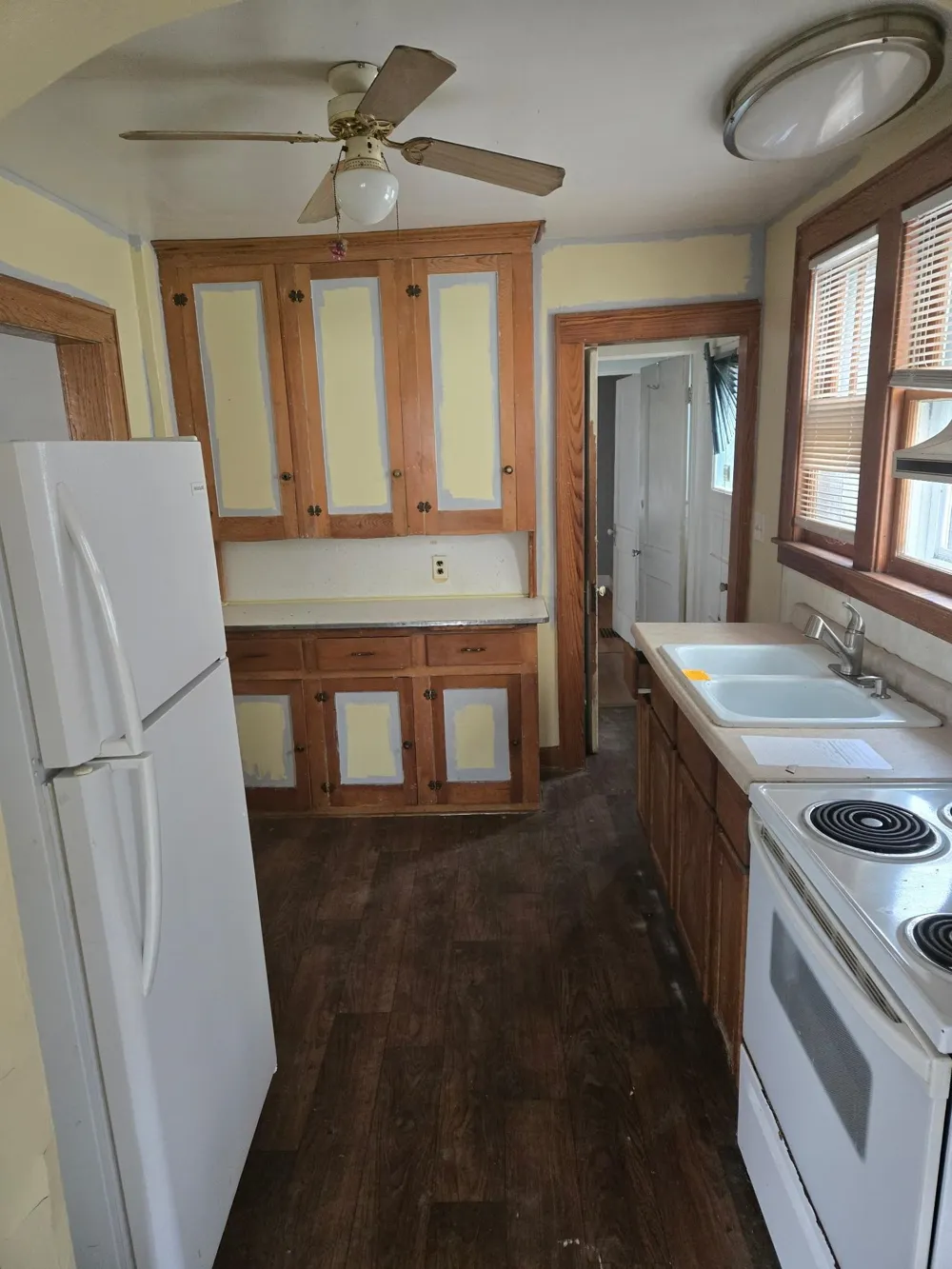 1817 Maplewood Avenue Lansing City, MI 48910