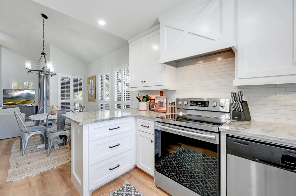 213 Overlook Court Wimberley, TX 78676