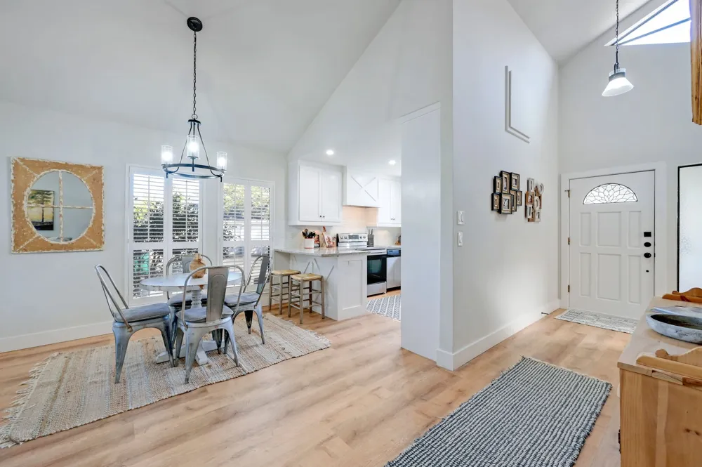 213 Overlook Court Wimberley, TX 78676