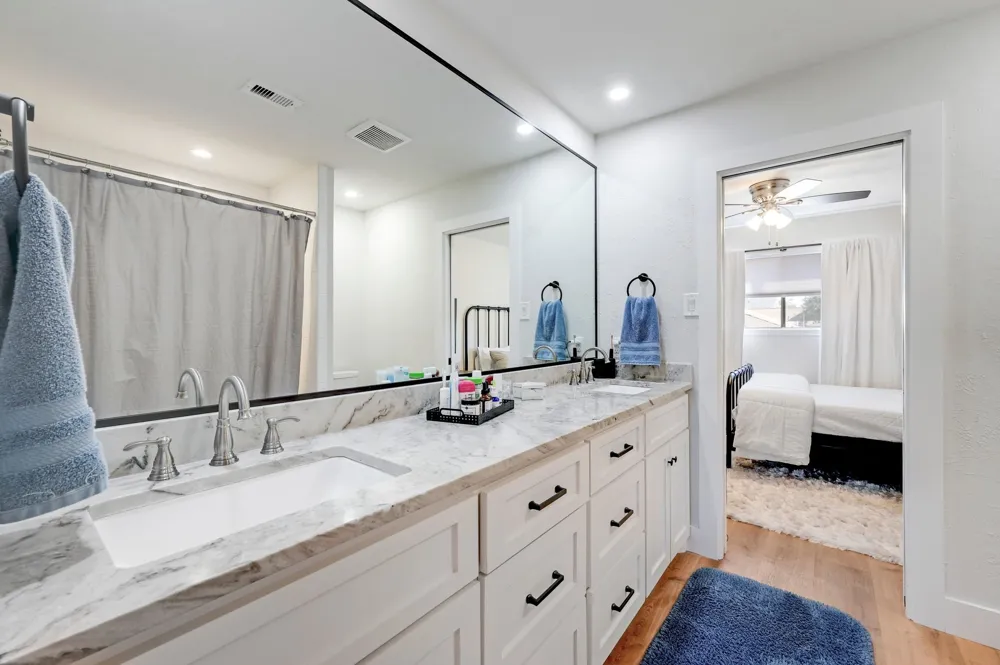 213 Overlook Court Wimberley, TX 78676