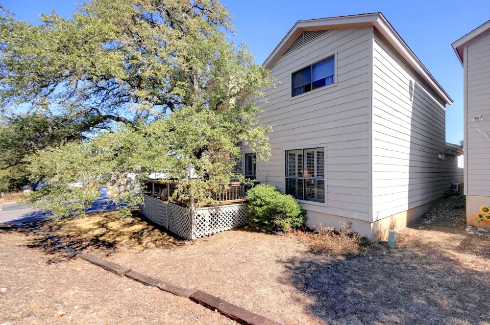 213 Overlook Court Wimberley, TX 78676