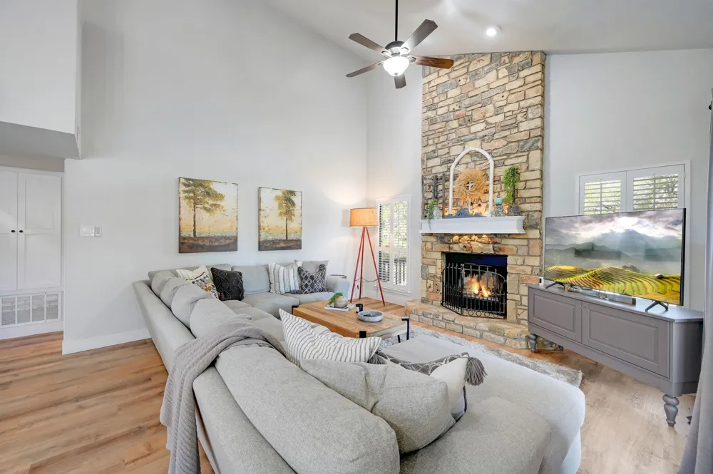 213 Overlook Court Wimberley, TX 78676