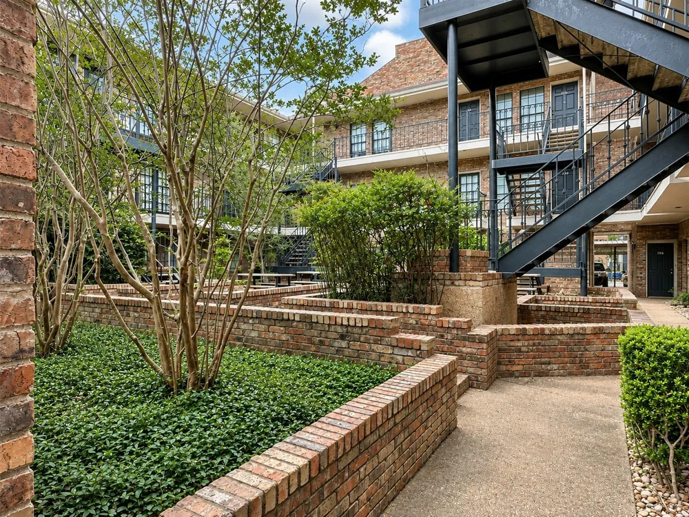 2801 Rio Grande Street #203 Austin, TX 78705