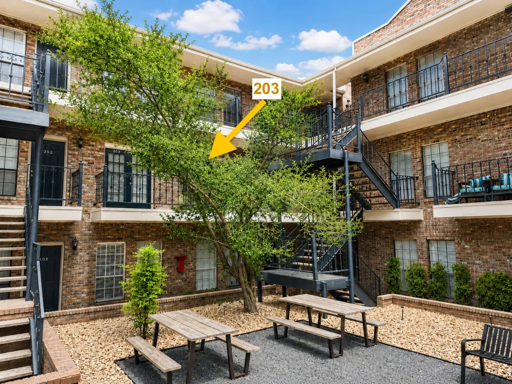 2801 Rio Grande Street #203 Austin, TX 78705