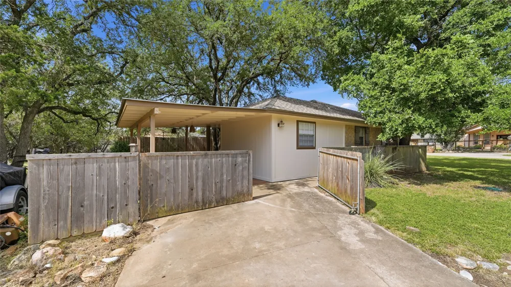 52 Persimmon Drive Wimberley, TX 78676