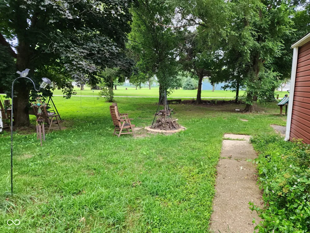7101 E Washburn Drive Monticello, IN 47960