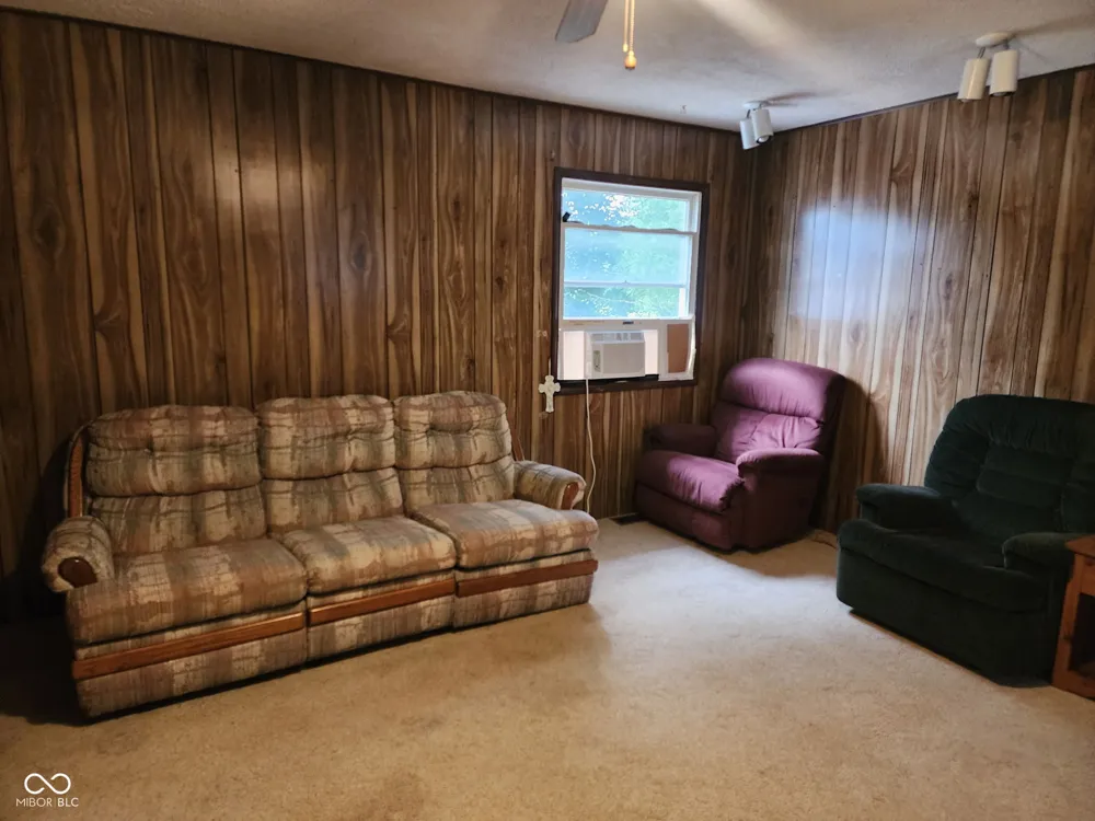 7101 E Washburn Drive Monticello, IN 47960