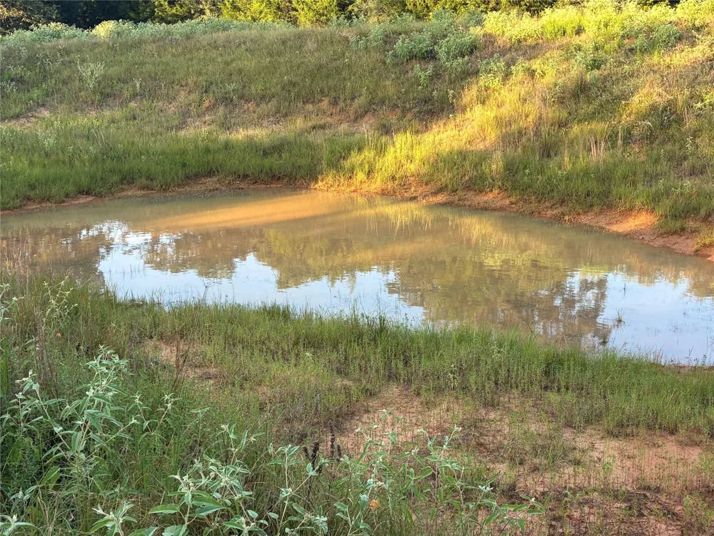 2933 County Road 457 Thorndale, TX 76577