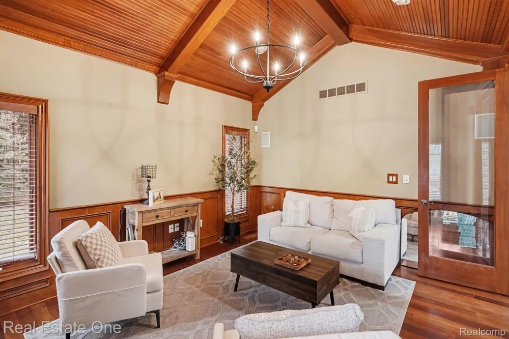 12901 Sleigh Trail Hartland Township, MI 48380