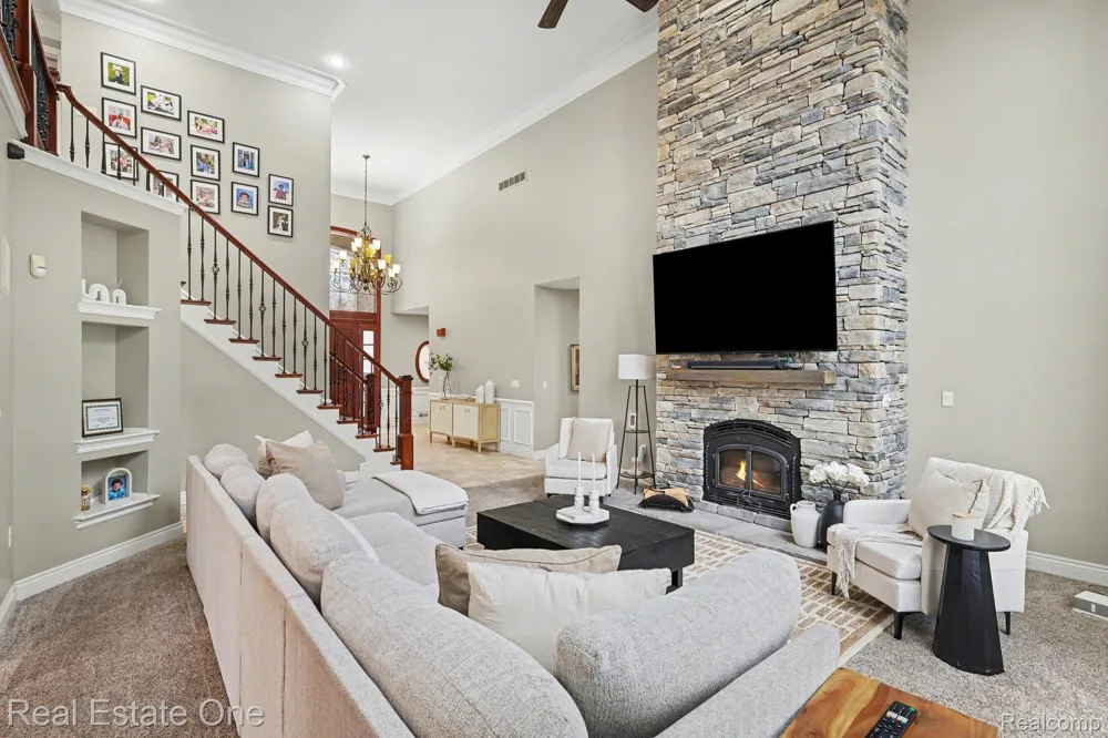 12901 Sleigh Trail Hartland Township, MI 48380