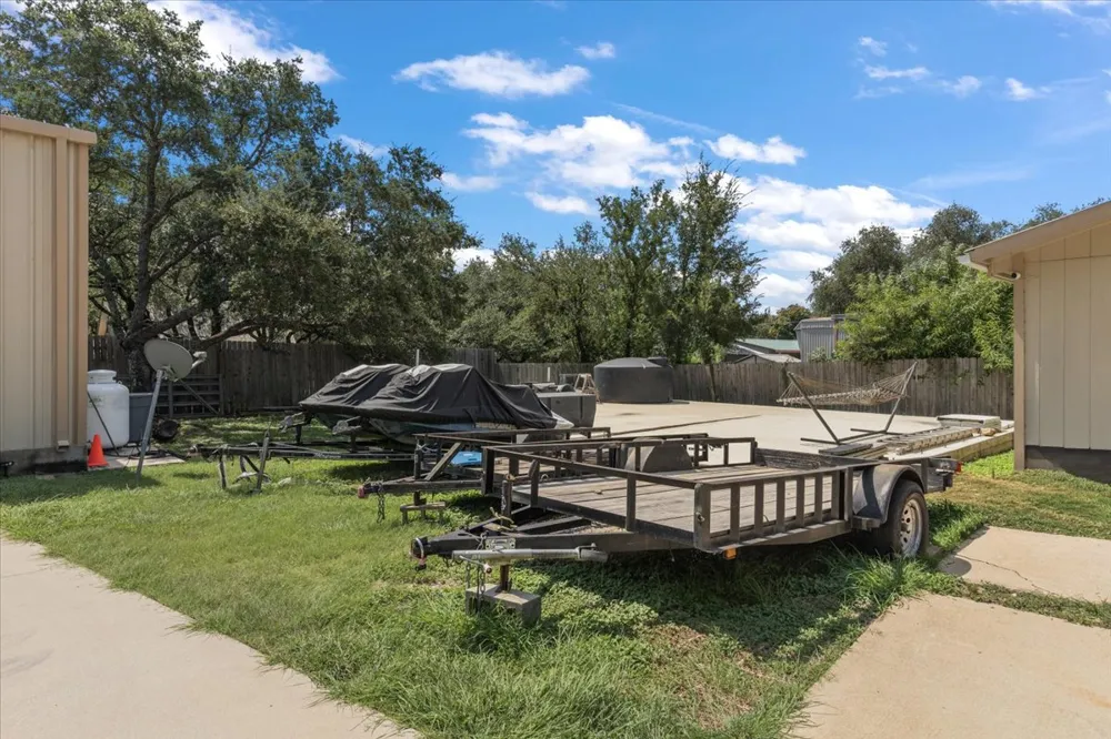 24705 Whitney Drive Spicewood, TX 78669