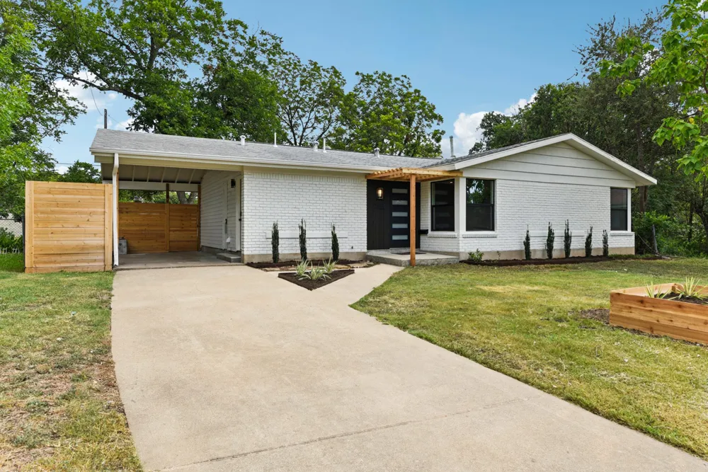 7503 Carriage Drive Austin, TX 78752