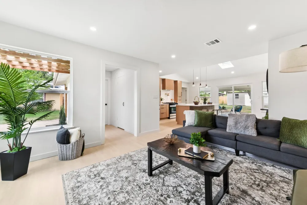 7503 Carriage Drive Austin, TX 78752