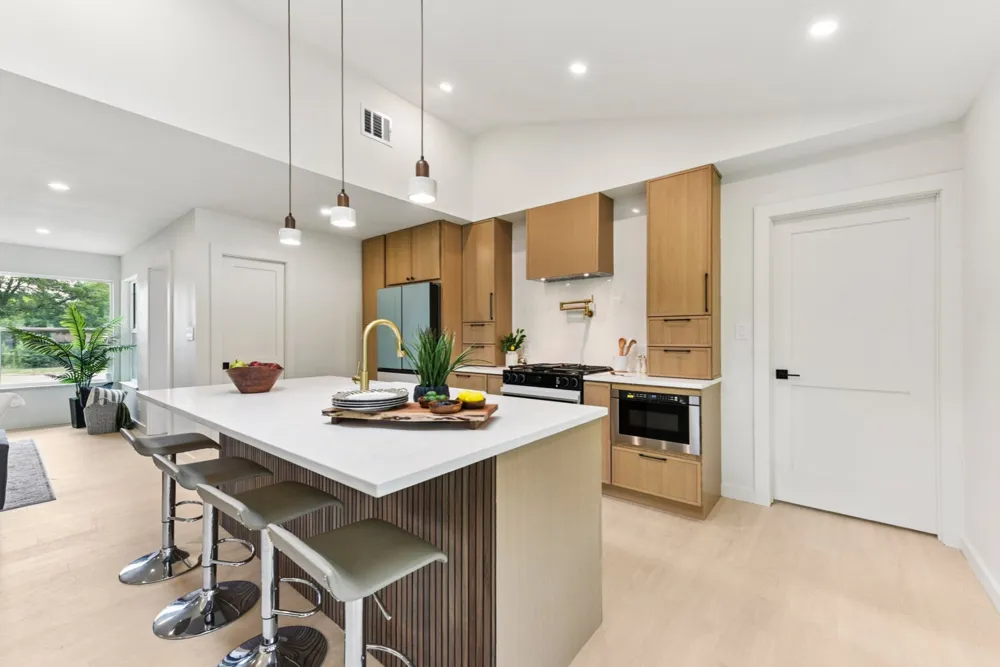 7503 Carriage Drive Austin, TX 78752