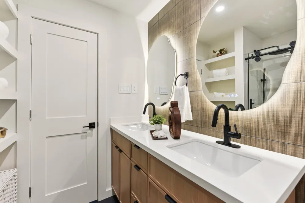 7503 Carriage Drive Austin, TX 78752