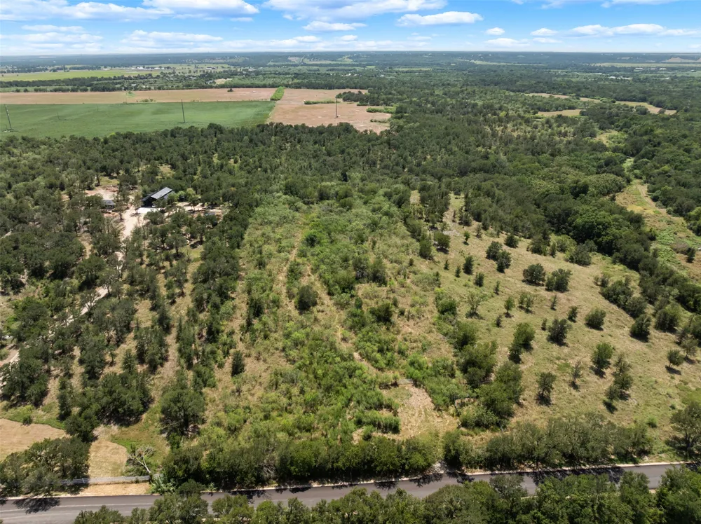 18101 Albert Voelker Road Elgin, TX 78621