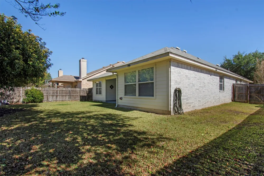 3300 Winding Shore Lane Pflugerville, TX 78660
