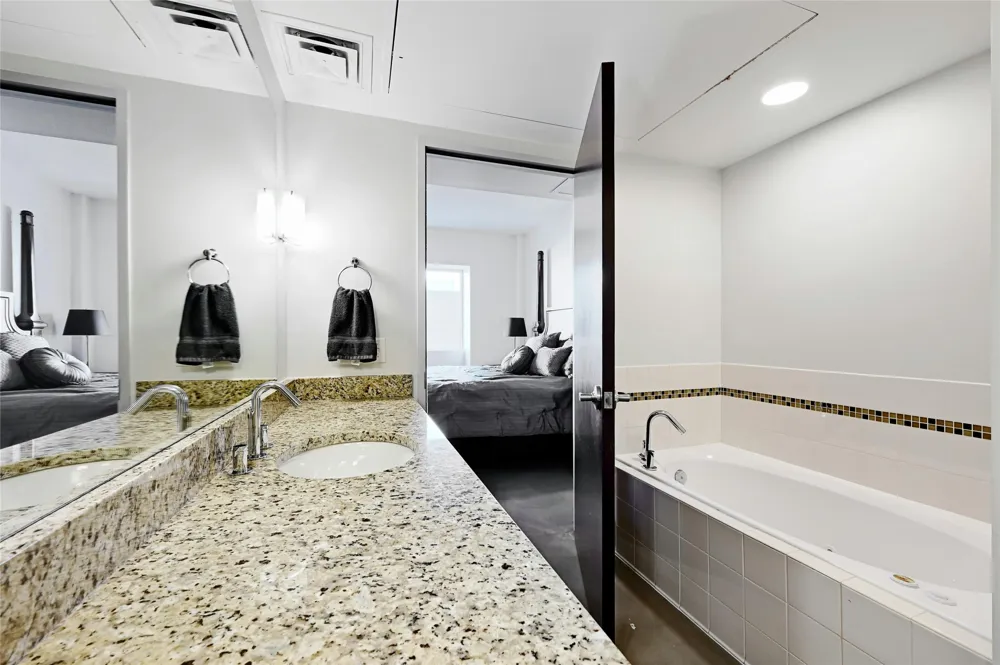 800 Brazos Street #705 Austin, TX 78701