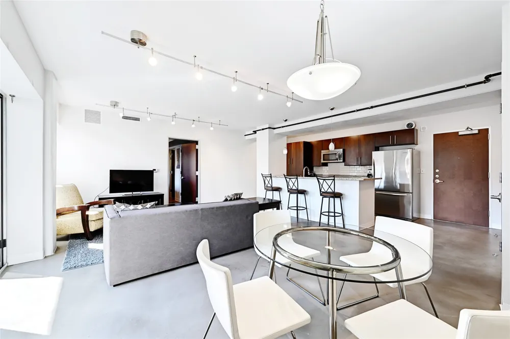 800 Brazos Street #705 Austin, TX 78701