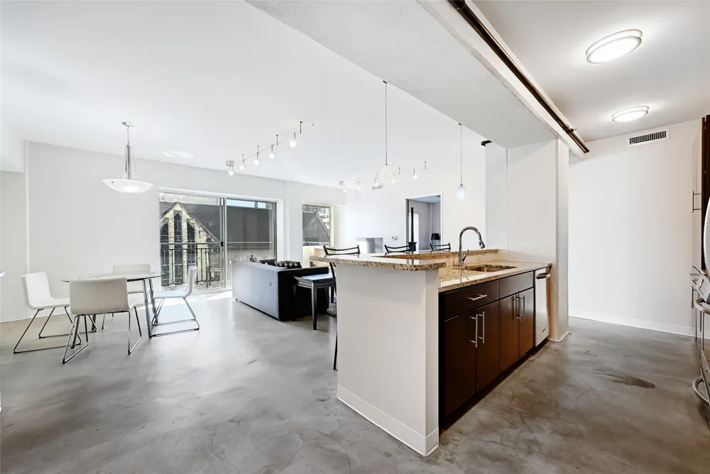 800 Brazos Street #705 Austin, TX 78701