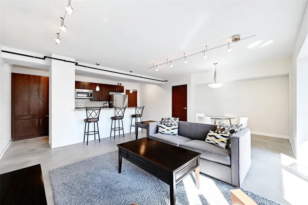 800 Brazos Street #705 Austin, TX 78701