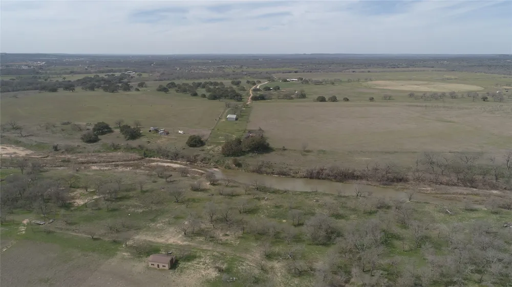 379 Vintners Way Fredericksburg, TX 78624