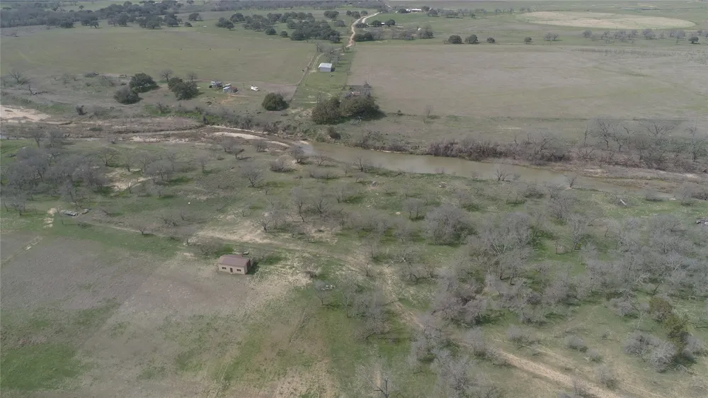 379 Vintners Way Fredericksburg, TX 78624