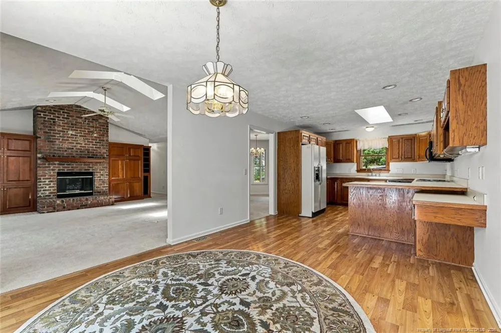 709 Essex Court Sanford, NC 27332