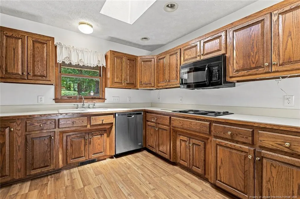 709 Essex Court Sanford, NC 27332