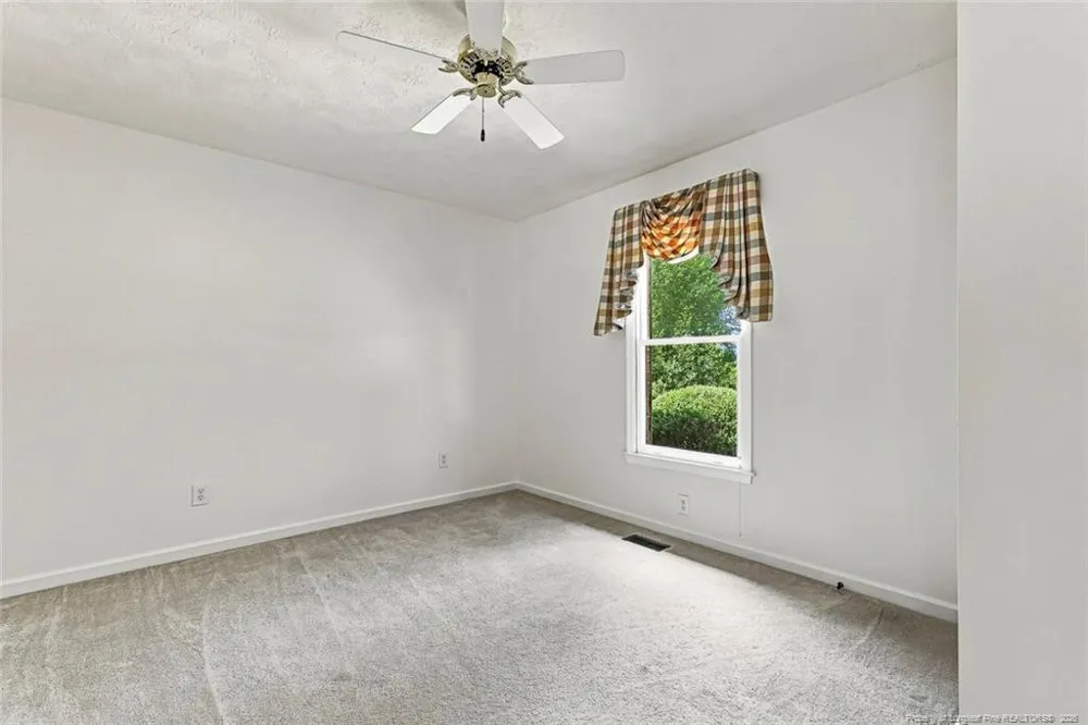 709 Essex Court Sanford, NC 27332