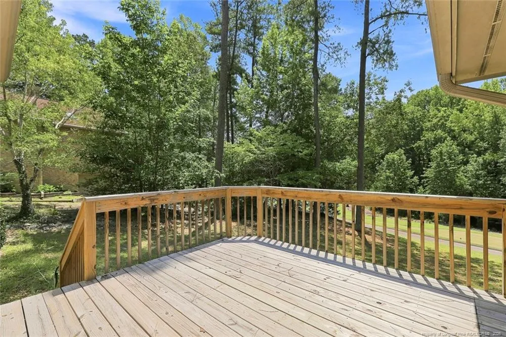 709 Essex Court Sanford, NC 27332