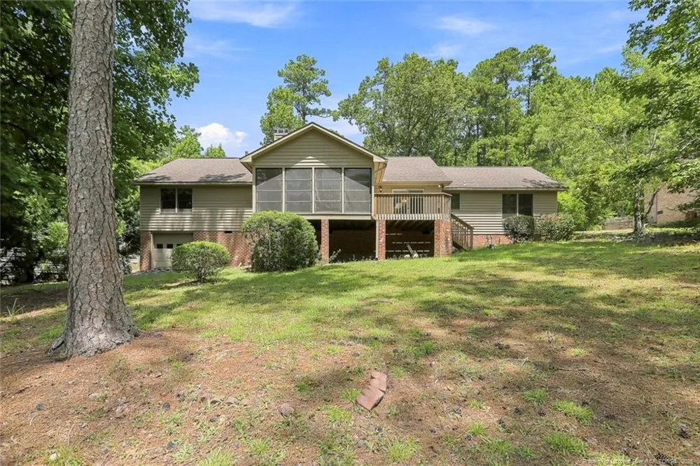 709 Essex Court Sanford, NC 27332