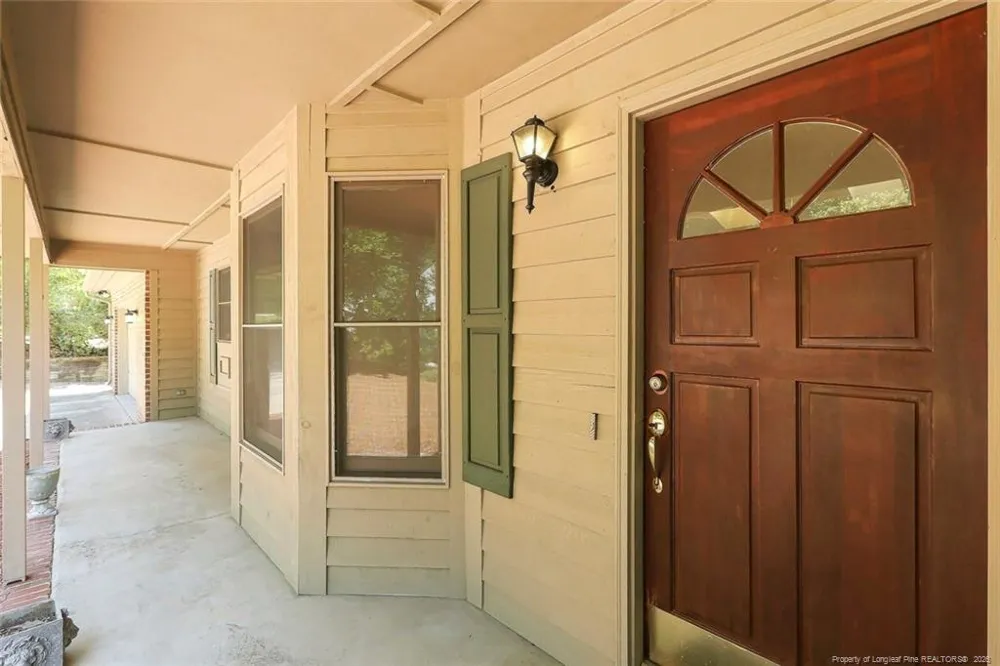 709 Essex Court Sanford, NC 27332