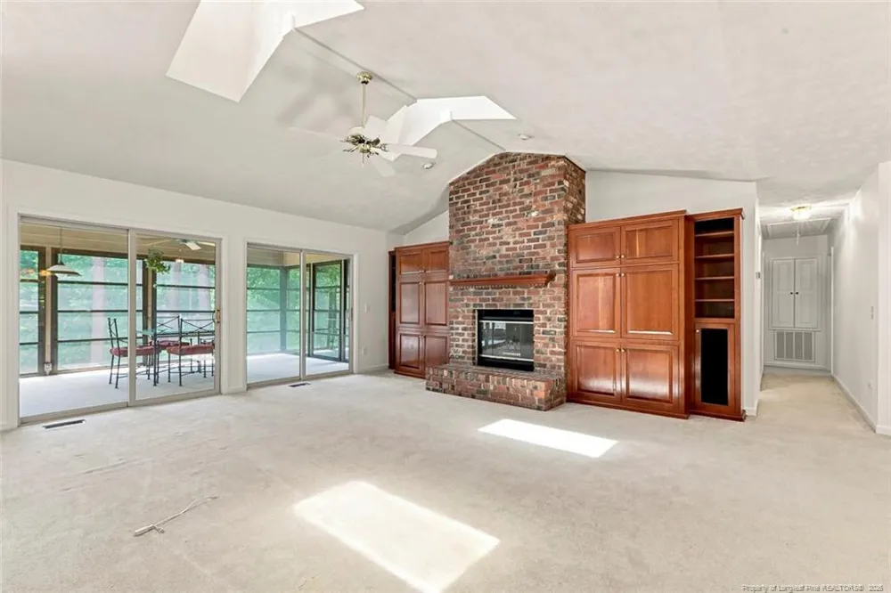 709 Essex Court Sanford, NC 27332