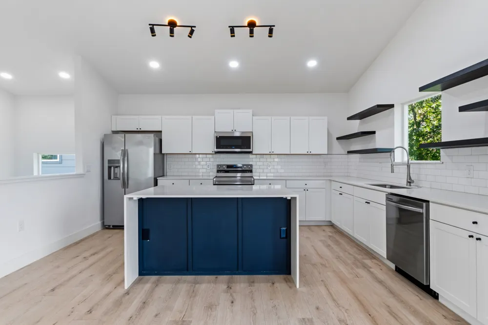 5010 Baker Street Austin, TX 78721