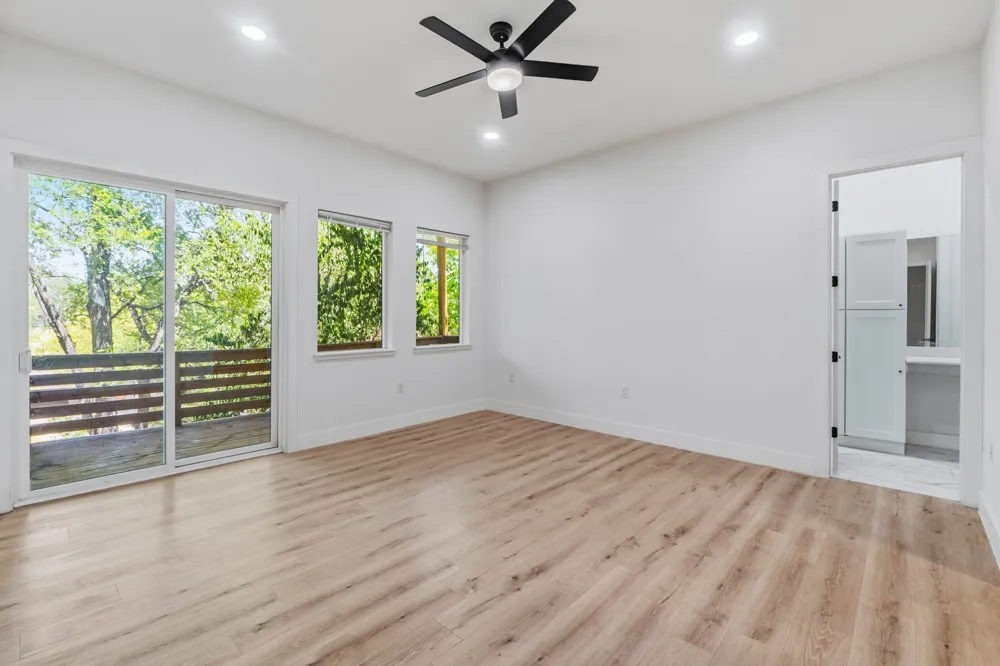 5010 Baker Street Austin, TX 78721
