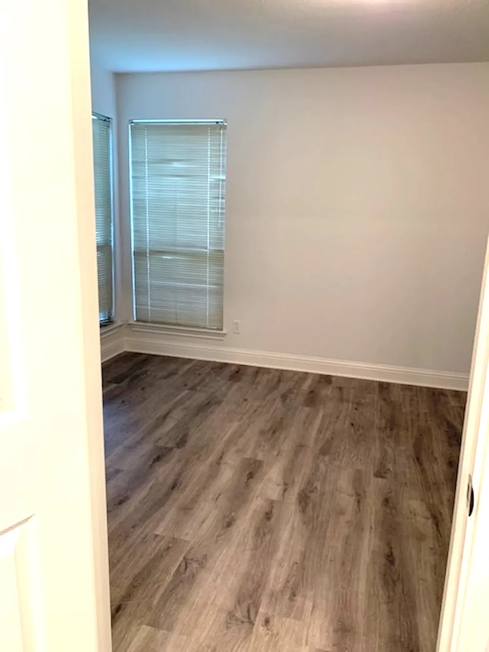 16301 Ledgemont Lane #101 Addison, TX 75001