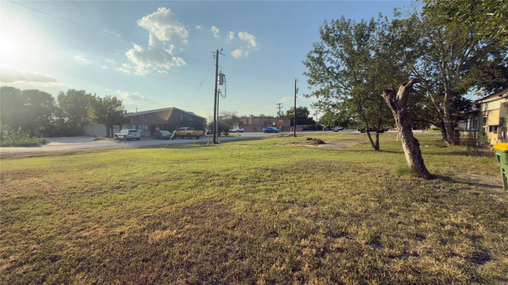 302 E Parsons Street Manor, TX 78653