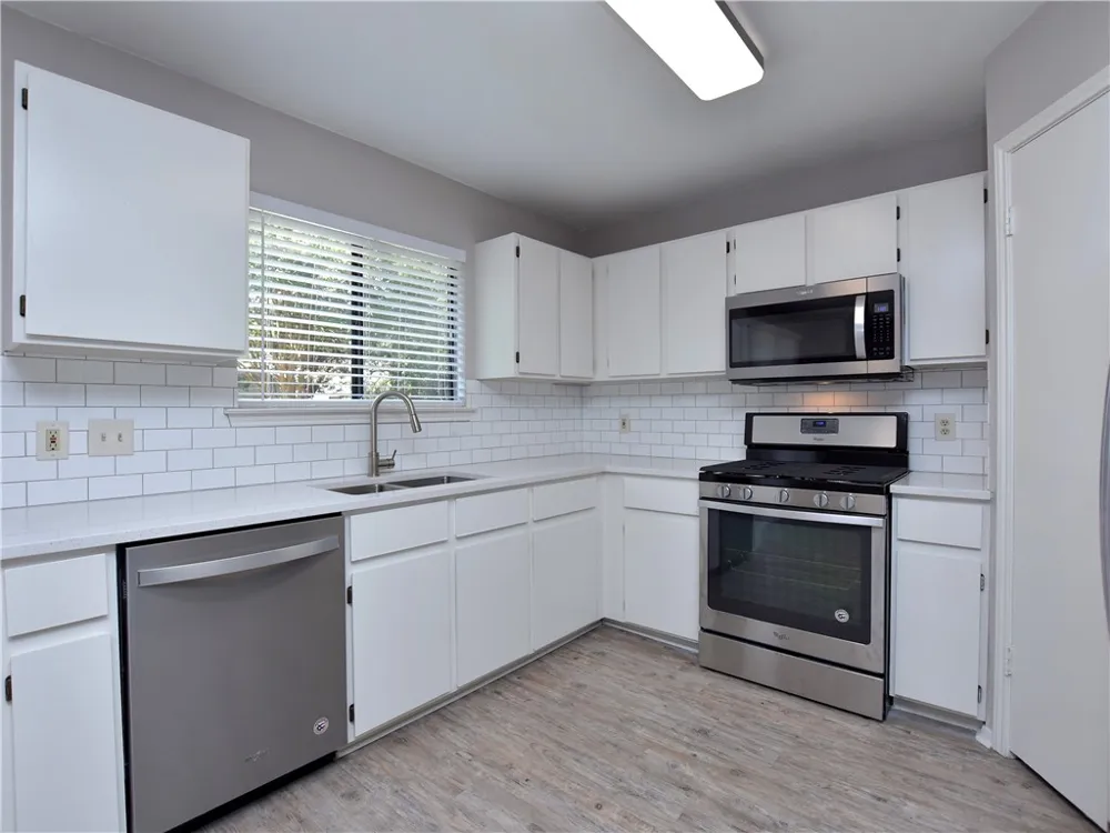 802 Primrose Lane Cedar Park, TX 78613