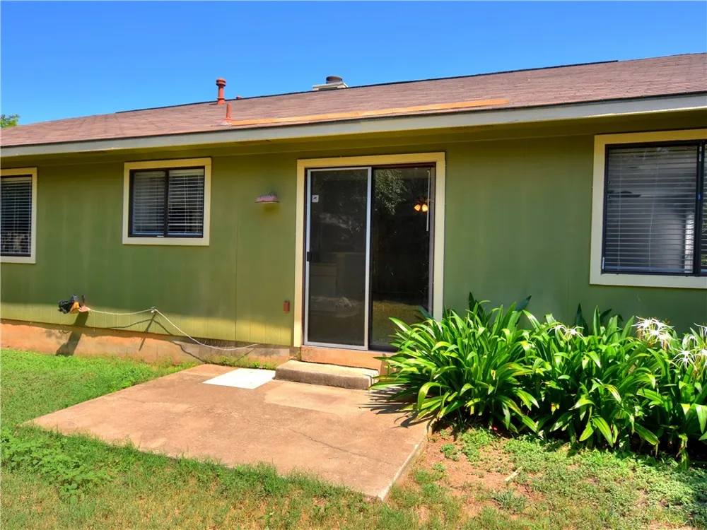 802 Primrose Lane Cedar Park, TX 78613